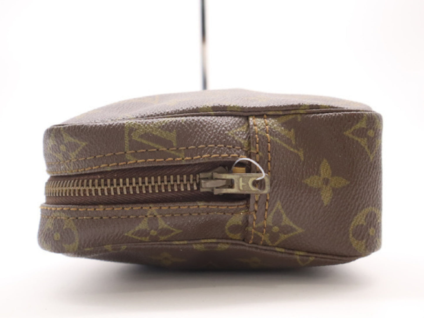 LOUIS VUITTON M47524 Monogram Truss Toilette 23 Pouch