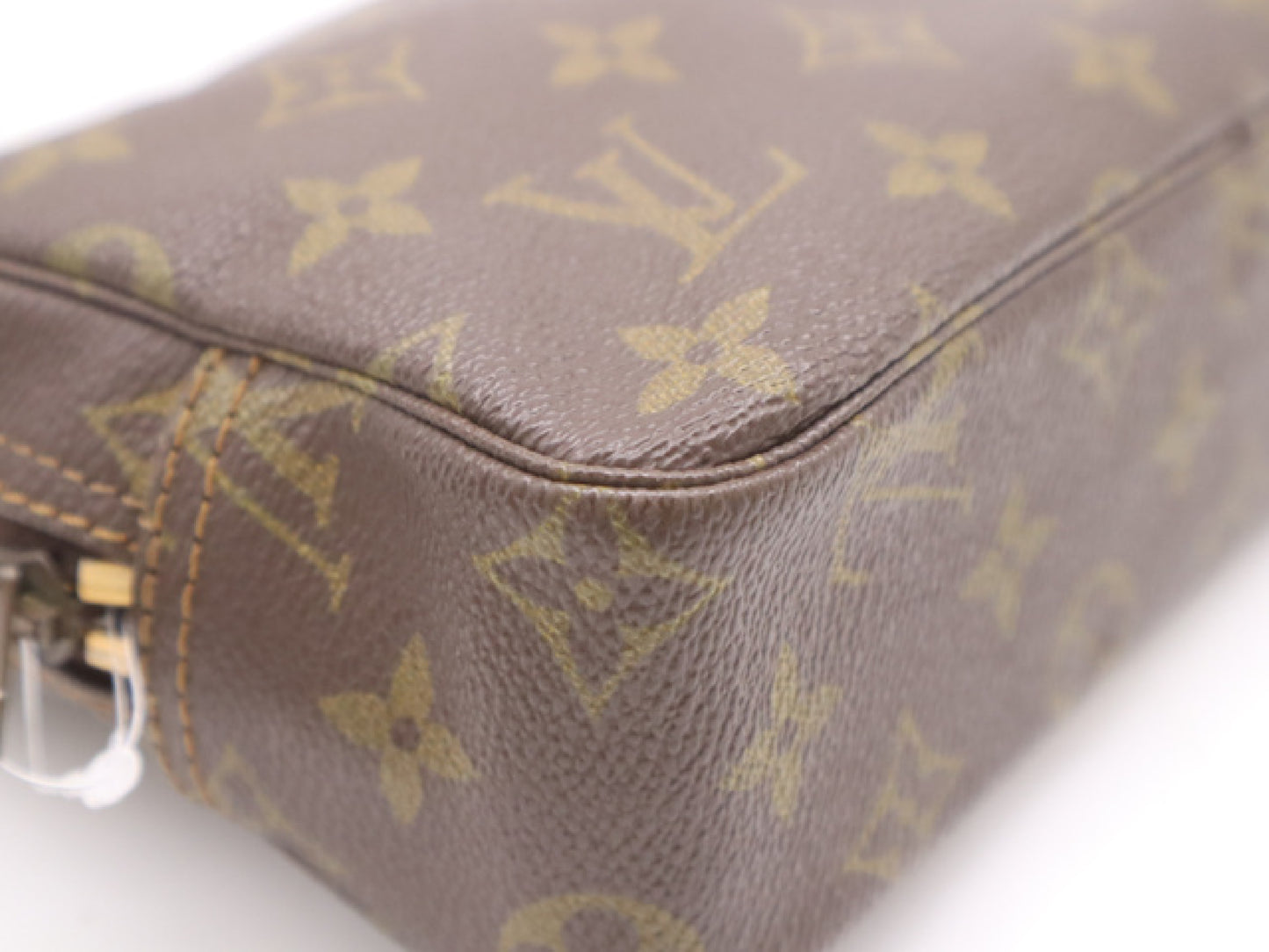 LOUIS VUITTON M47524 Monogram Truss Toilette 23 Pouch