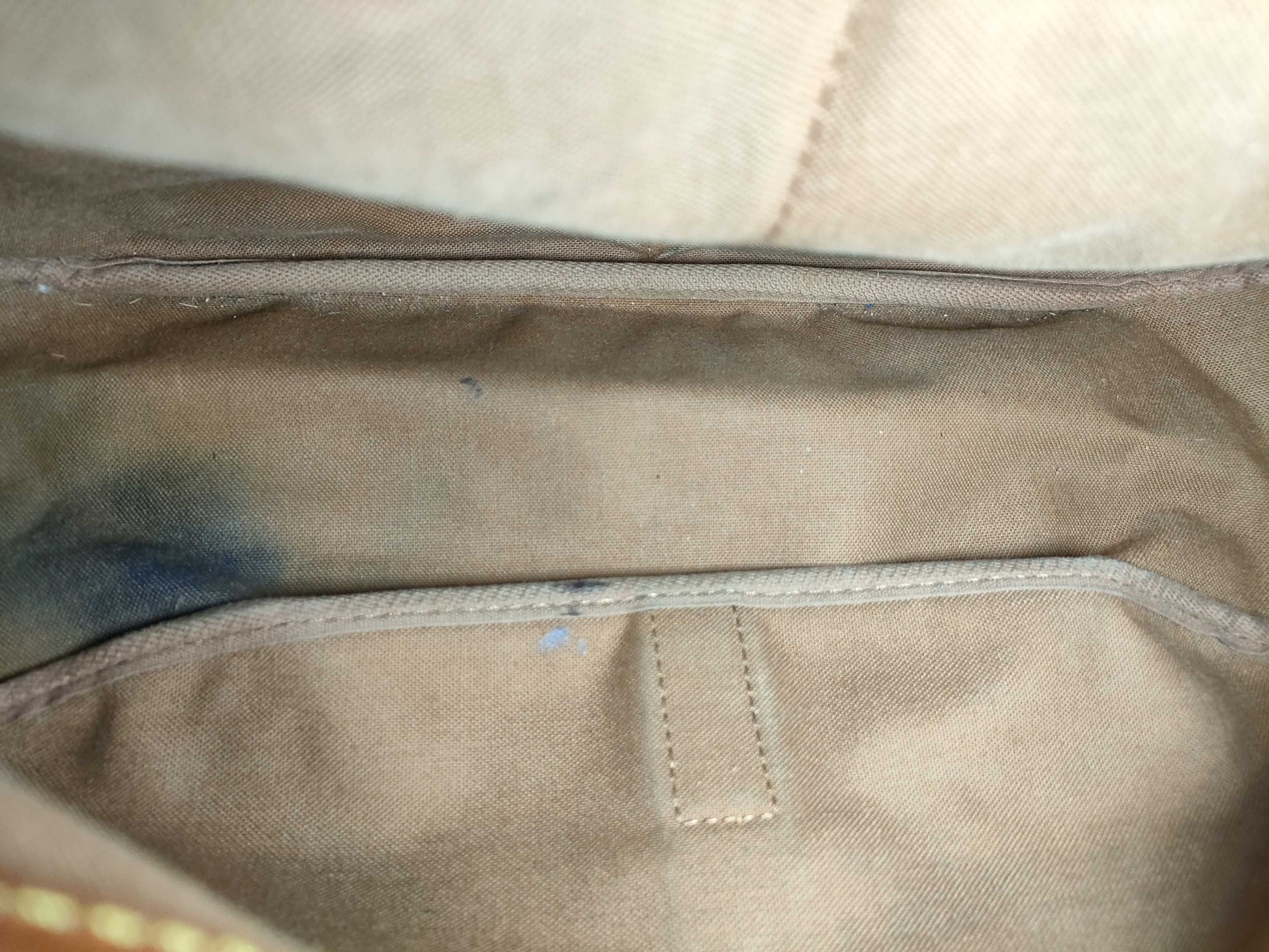 LOUIS VUITTON M42254 Monogram Saumur 35 Shoulder Bag