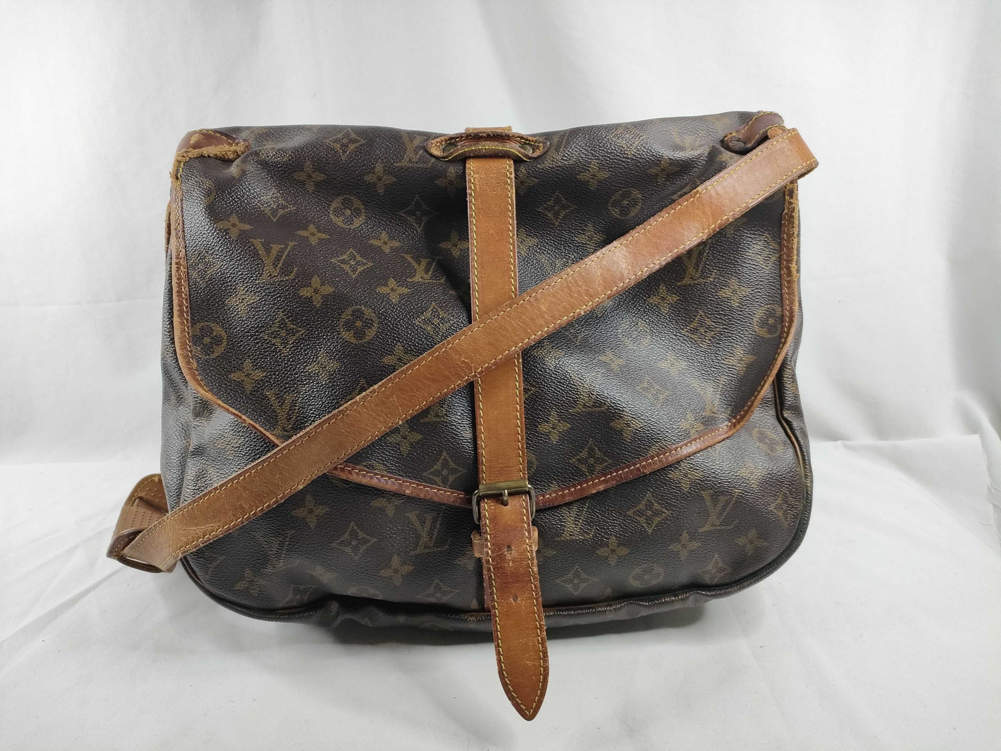 LOUIS VUITTON M42254 Monogram Saumur 35 Shoulder Bag