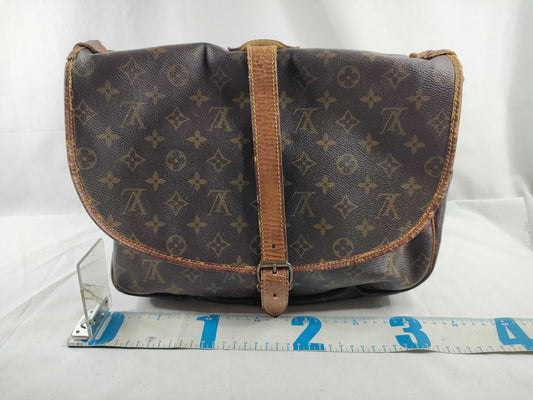 LOUIS VUITTON M42254 Monogram Saumur 35 Shoulder Bag