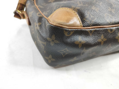 LOUIS VUITTON M51272 Monogram Trocadero GM Shoulder Bag