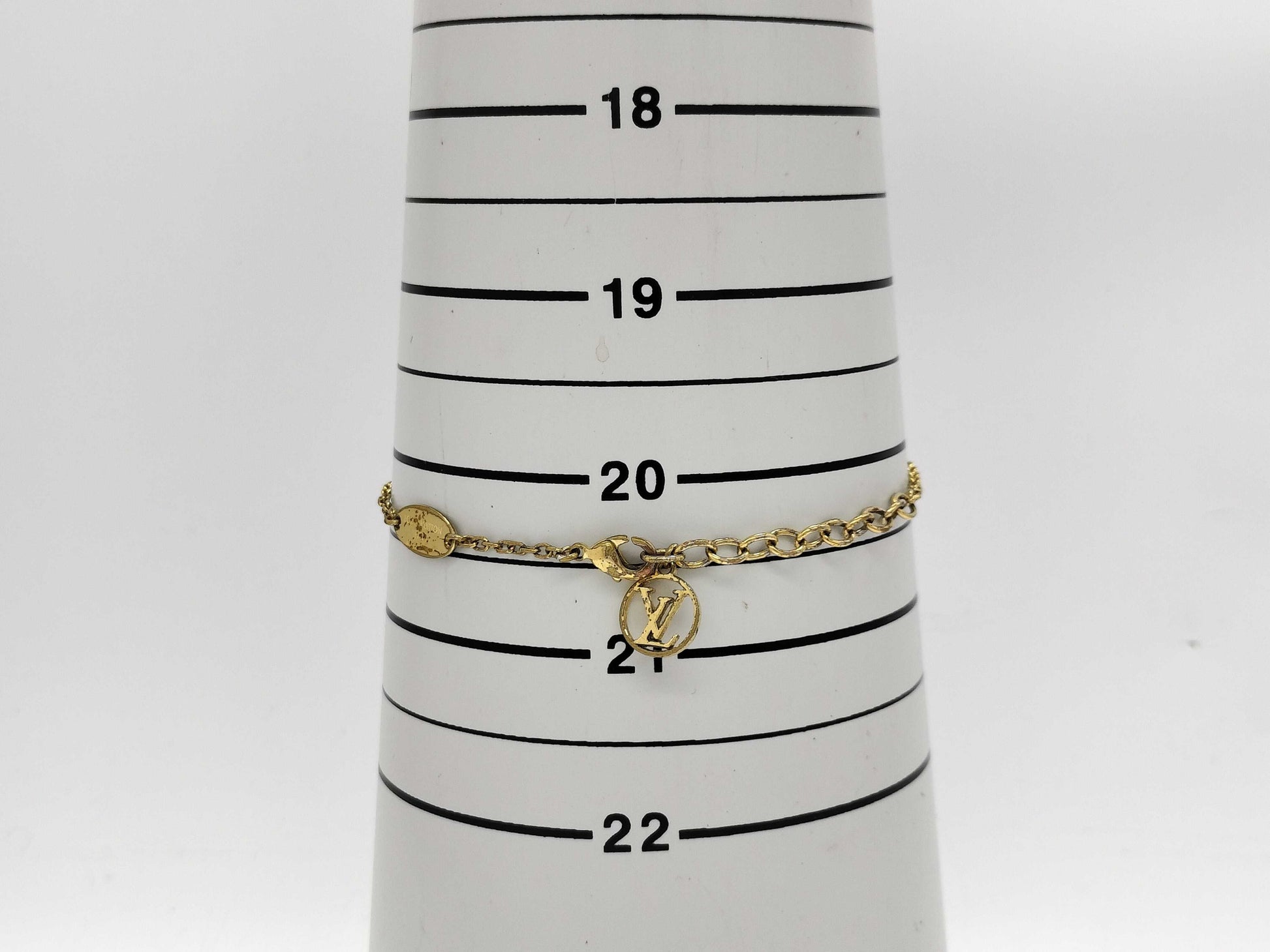 LOUIS VUITTON M00587 LOUIS VUITTON Gold Rhinestone LV Logo Bracelet Bracelet/Bangle