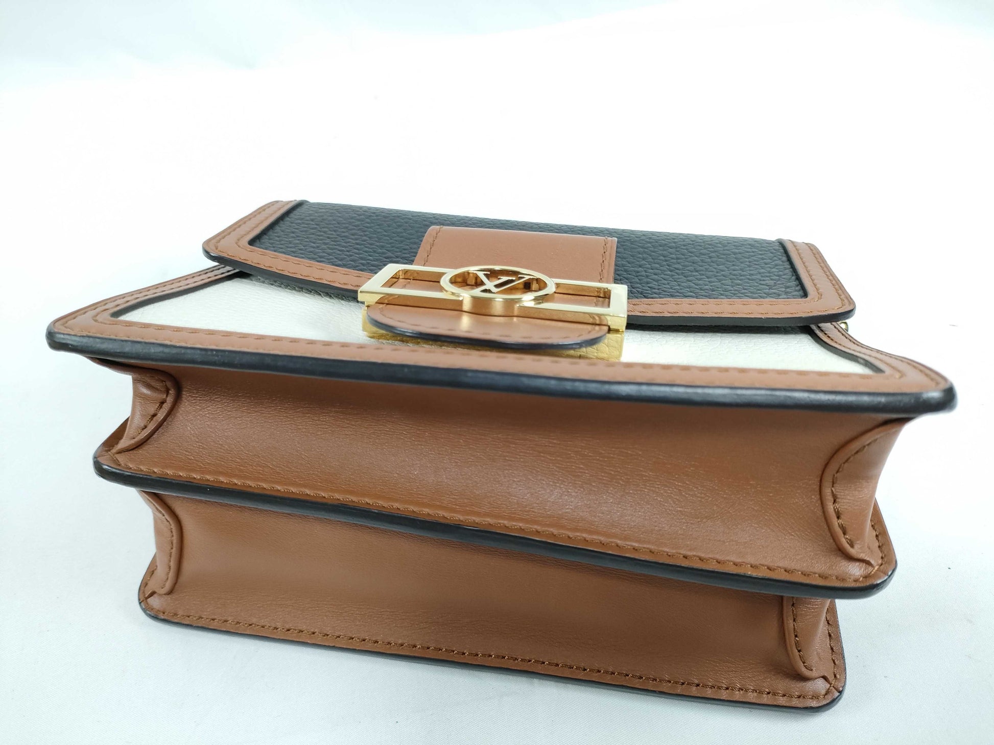 LOUIS VUITTON M 55073 LOUIS VUITTON LV Dauphine MINI M55073 GI1169 Shoulder Bag