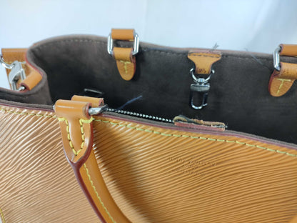 LOUIS VUITTON M59953 Epi Marel Tote MM Gold Miel M59953 RFID Enabled Handbag Tote Bag