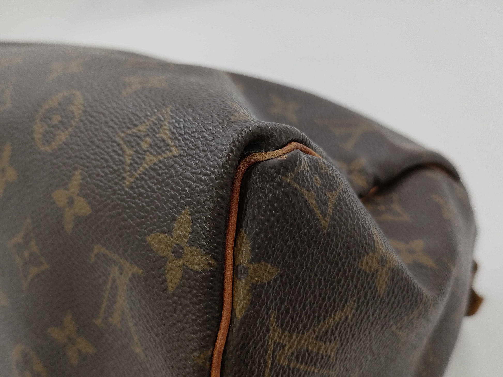 LOUIS VUITTON Monogram Speedy 30 Boston Bag