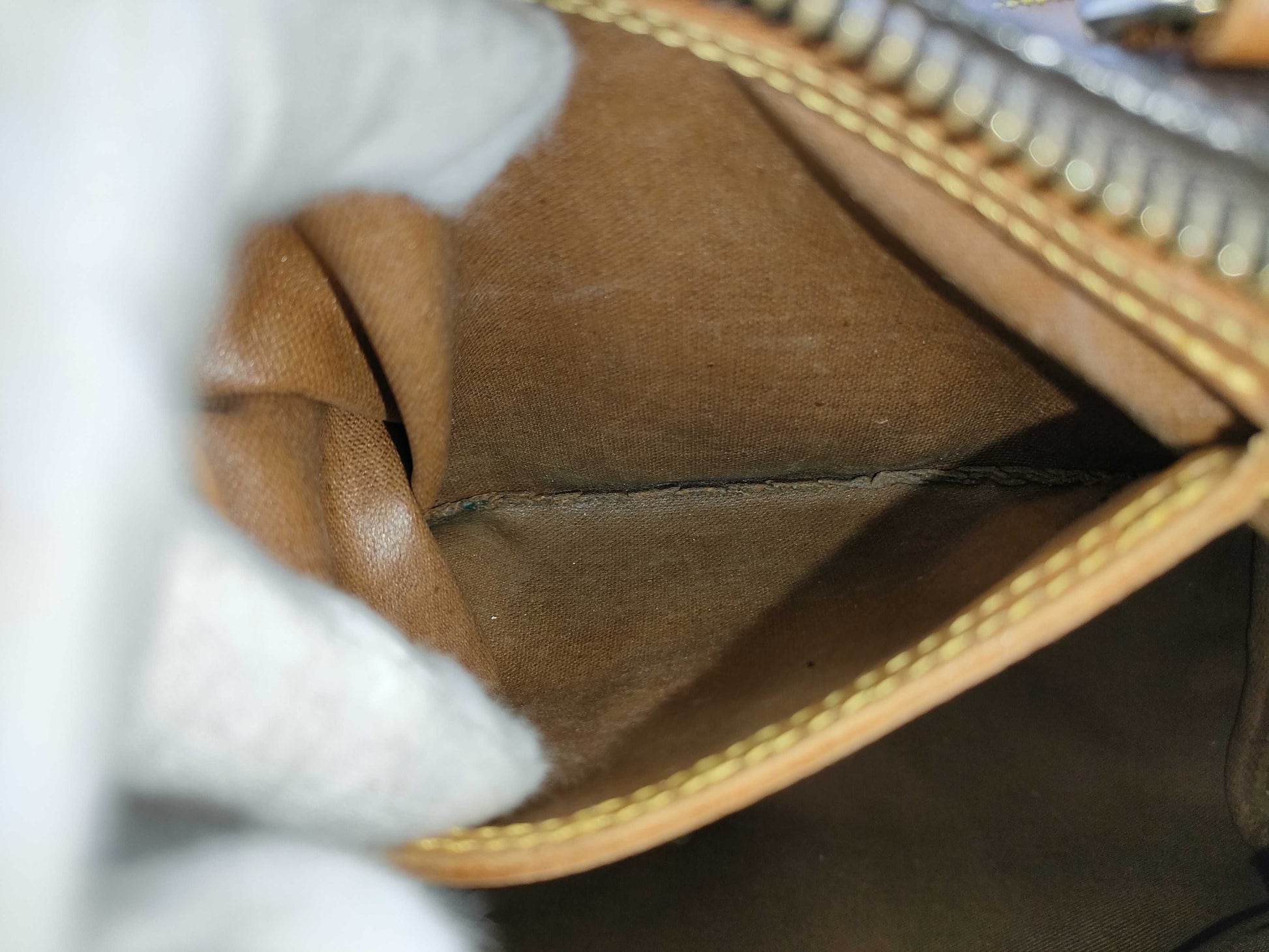LOUIS VUITTON Monogram Speedy 30 Boston Bag