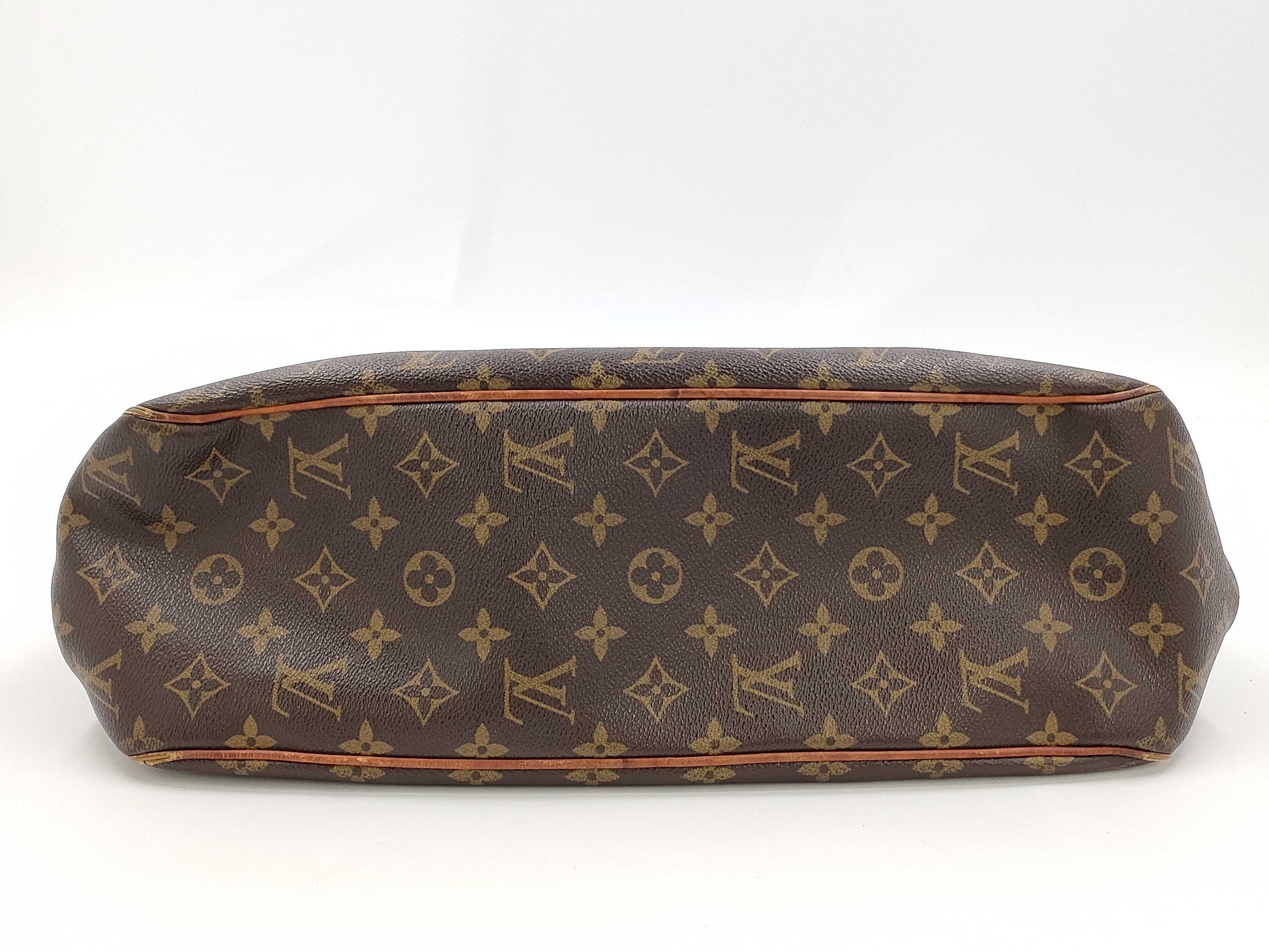 LOUIS VUITTON Batignolles Horizontal Tote Bag