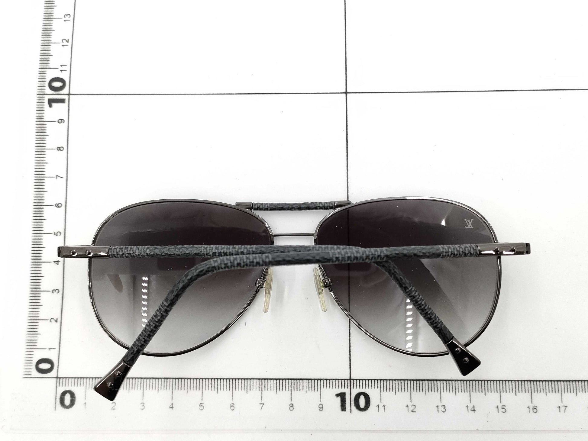 LOUIS VUITTON Louis Vuitton sunglasses sunglasses and glasses