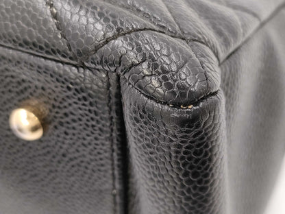 CHANEL Matelasse Caviar Skin Chain Shoulder Bag