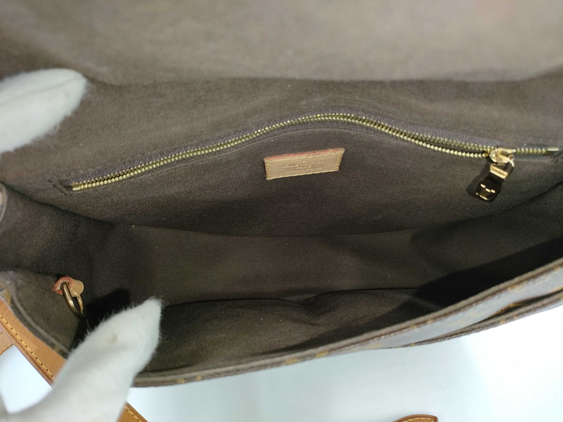 LOUIS VUITTON Monogram Menilmontant Shoulder Bag