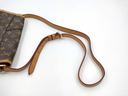 LOUIS VUITTON Monogram Menilmontant Shoulder Bag