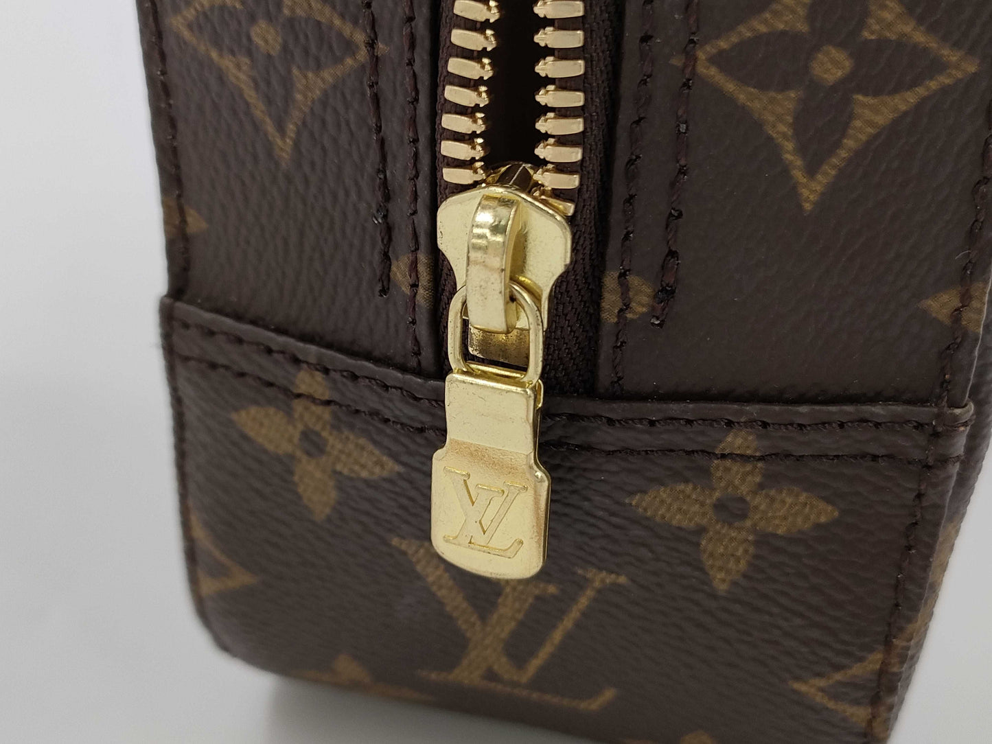 LOUIS VUITTON Monogram Spontini Handbag