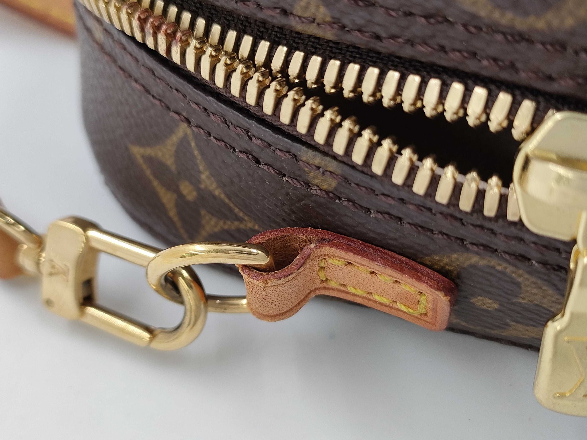 LOUIS VUITTON Monogram Spontini Handbag