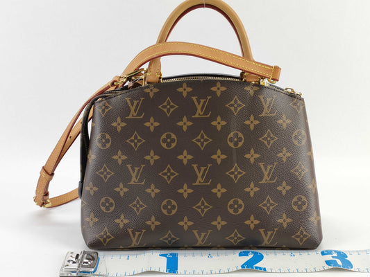 LOUIS VUITTON M45900 Monogram Louis Vuitton Montaigne Tote Bag