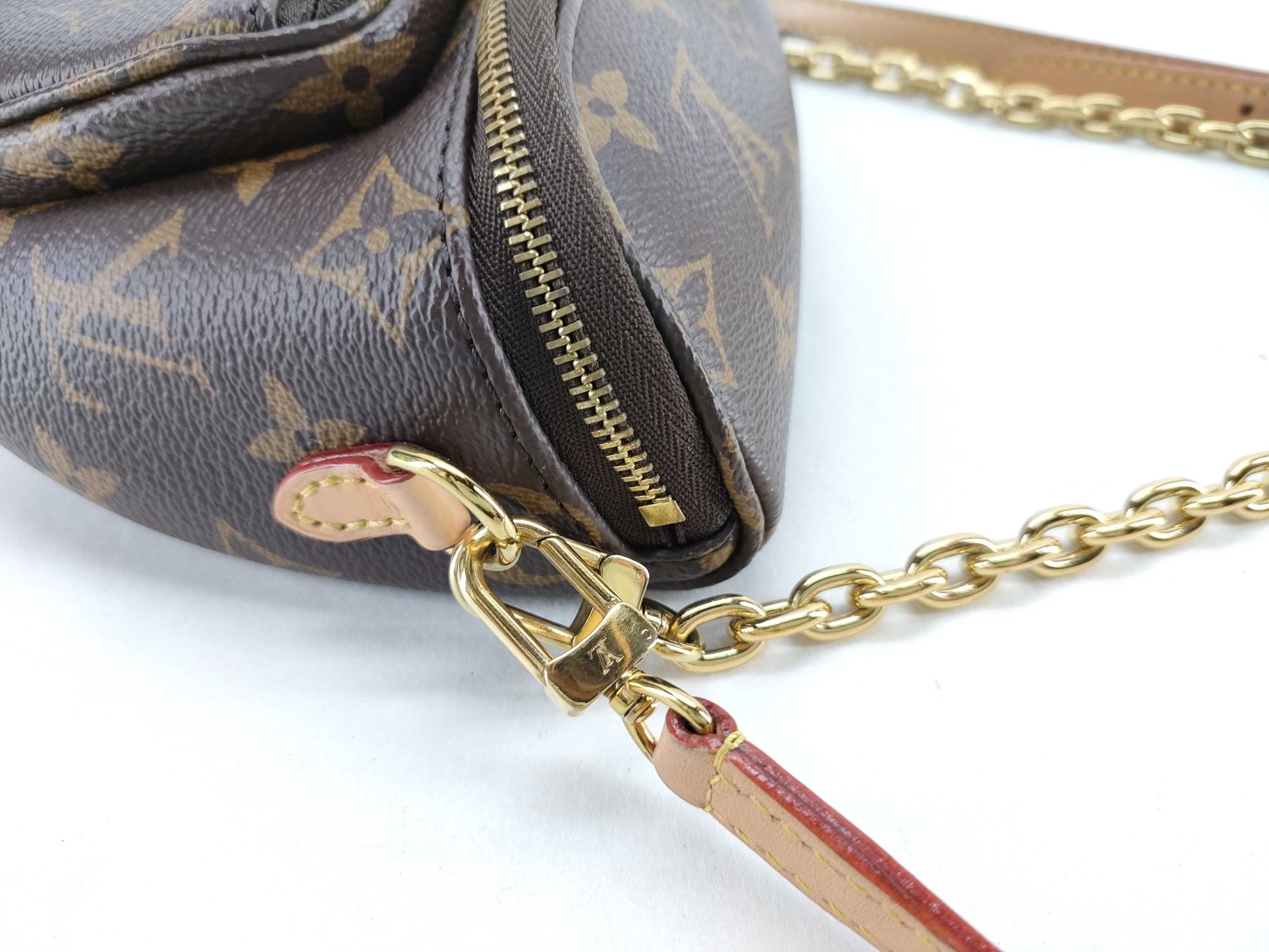 LOUIS VUITTON M82335 Monogram Louis Vuitton Monogram Bum Bag IC Chip Shoulder Bag
