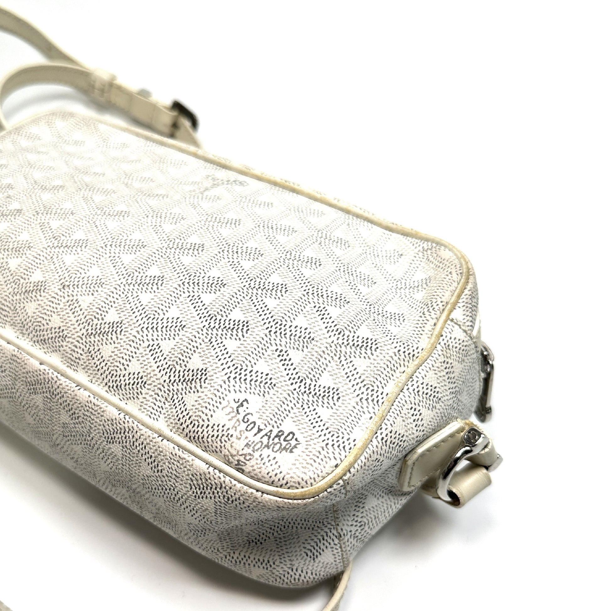 GOYARD Cup Vert PM Shoulder Bag, Herringbone, White