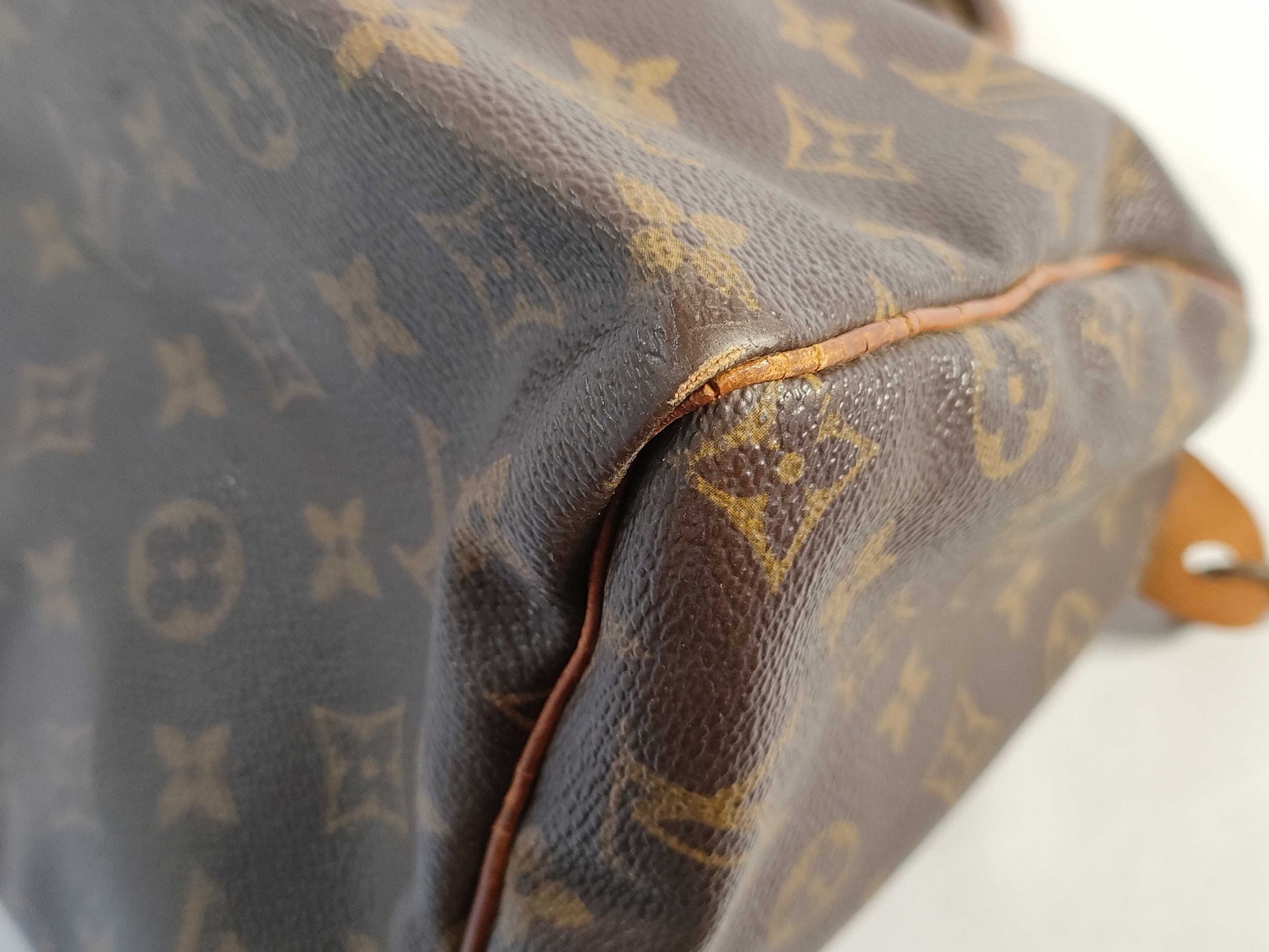 LOUIS VUITTON M41526 Monogram Louis Vuitton Monogram Speedy 30 M41526 SP0906 Brown Handbag