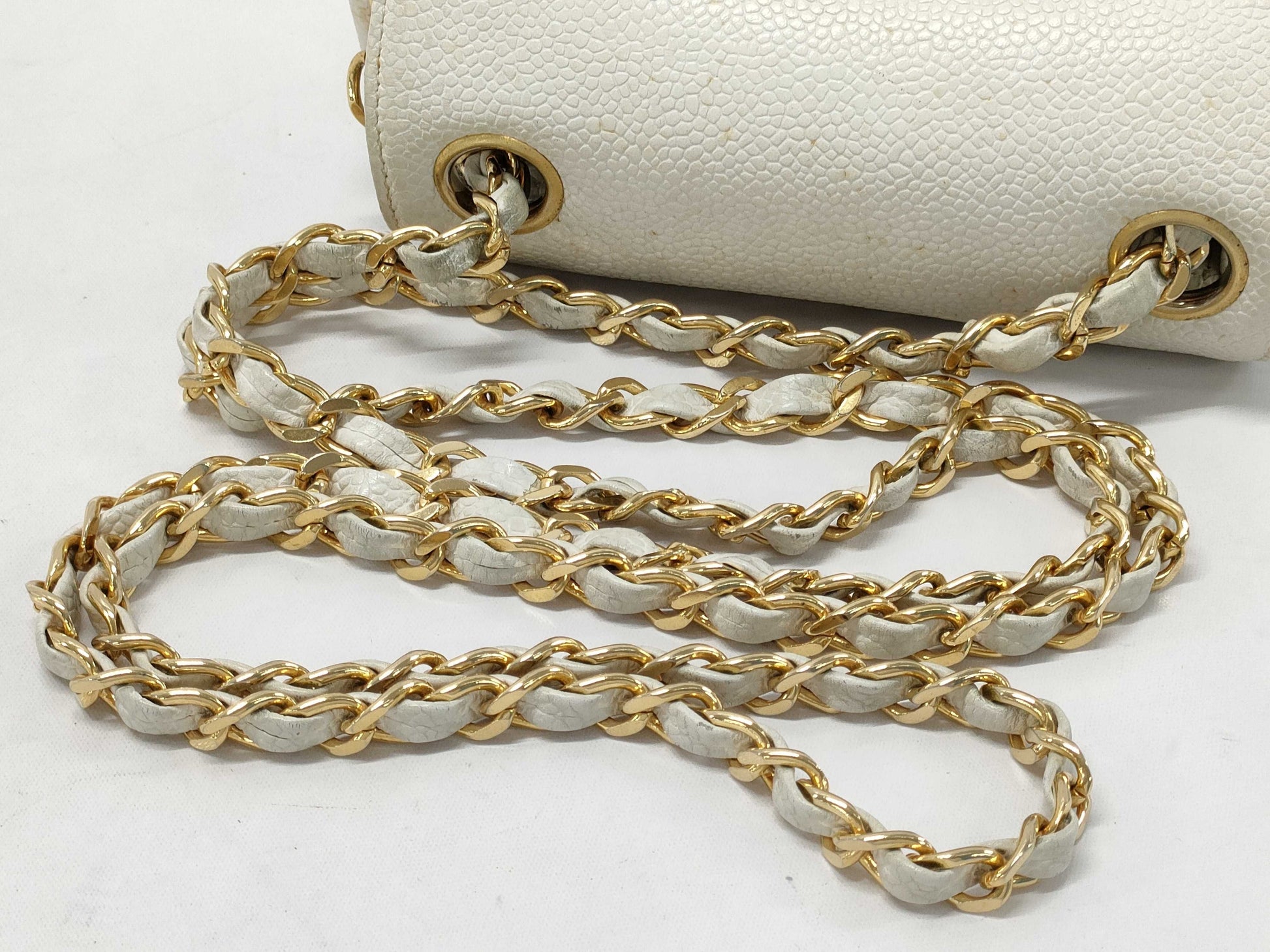 LOUIS VUITTON Chain Shoulder Bag/White Caviar Shoulder Bag