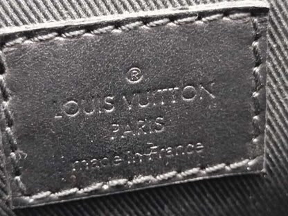 LOUIS VUITTON M81783 Steamer Wearable Wallet M81783/RFID Monogram Eclipse Shoulder Bag