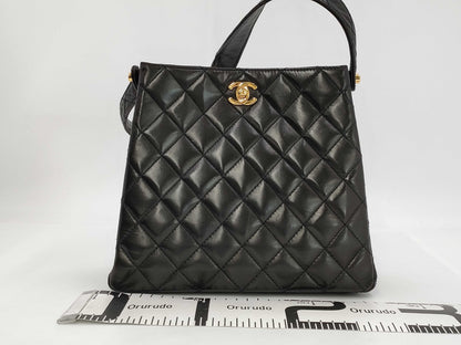 CHANEL Matelasse Shoulder Double-Face Shoulder Bag