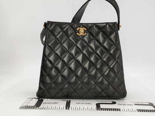 CHANEL Matelasse Shoulder Double-Face Shoulder Bag