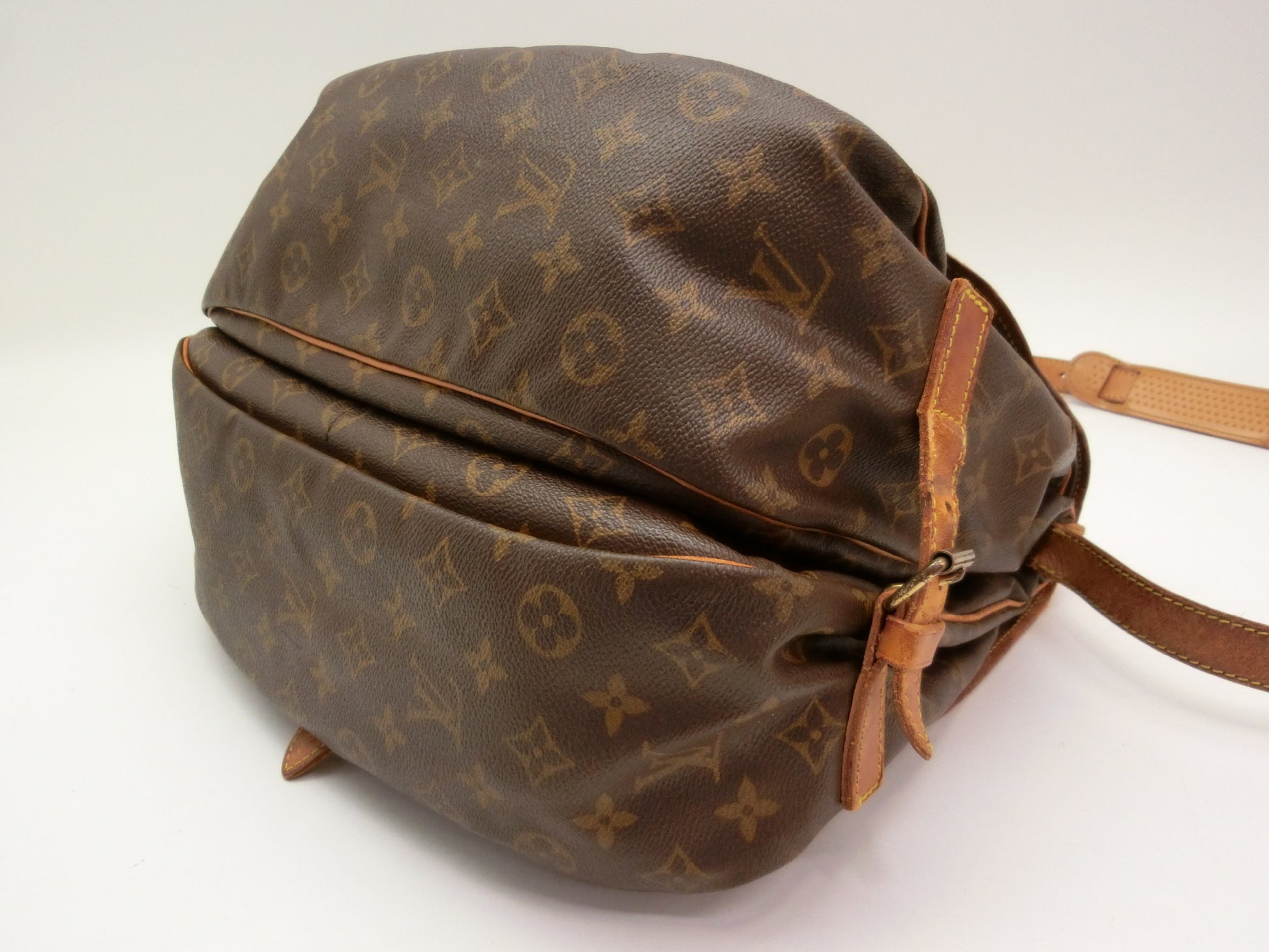 LOUIS VUITTON Monogram Saumur 35 Shoulder Bag