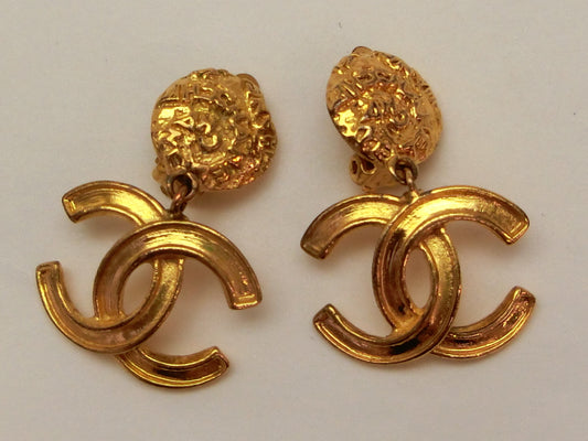 CHANEL Coco Mark Swing 95A Earrings
