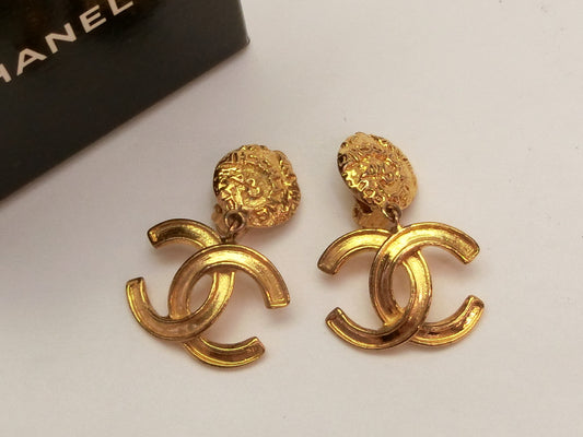 CHANEL Coco Mark Swing 95A Earrings