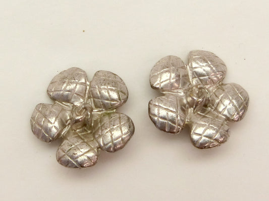 CHANEL Matelasse Camellia 98 A Earrings