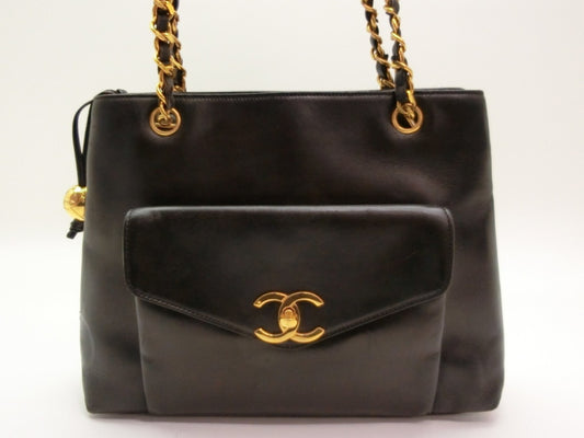 CHANEL Turnlock Leather Shoulder Bag
