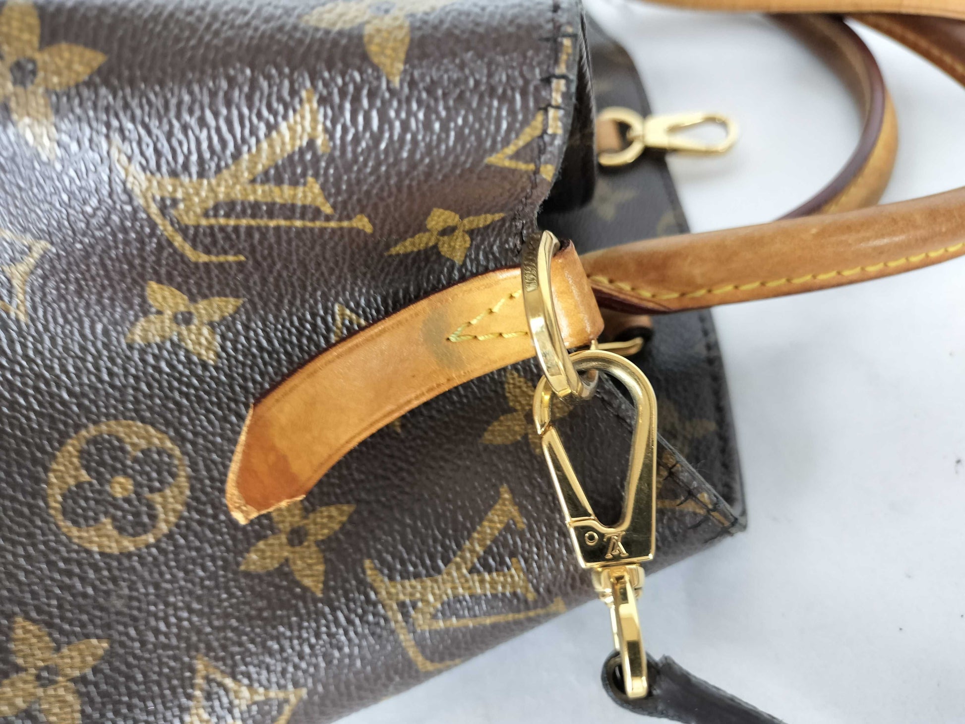 LOUIS VUITTON M41056 Monogram Montaigne MM M41056 Handbag