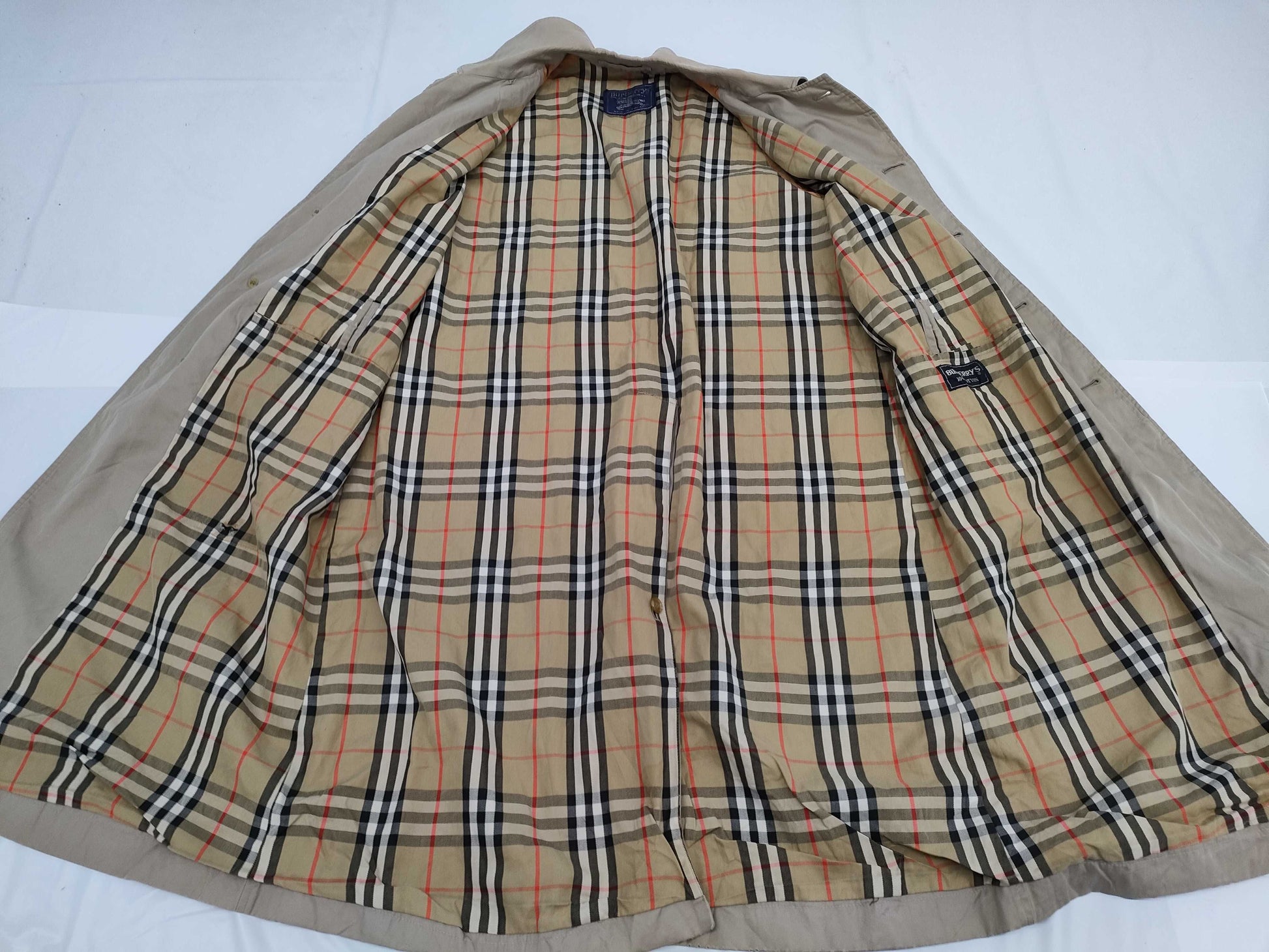 BURBERRY outerwear size 48 coat