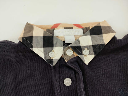 BURBERRY 5 pieces of Burberry clothing and other apparel