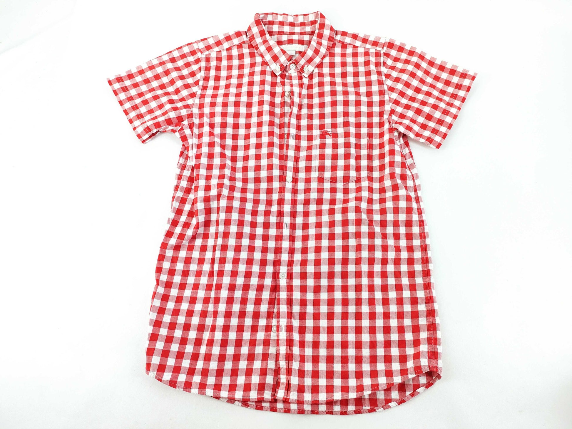 BURBERRY 5 pieces of clothing and other apparel