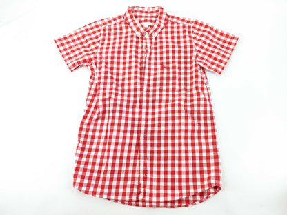 BURBERRY 5 pieces of clothing and other apparel