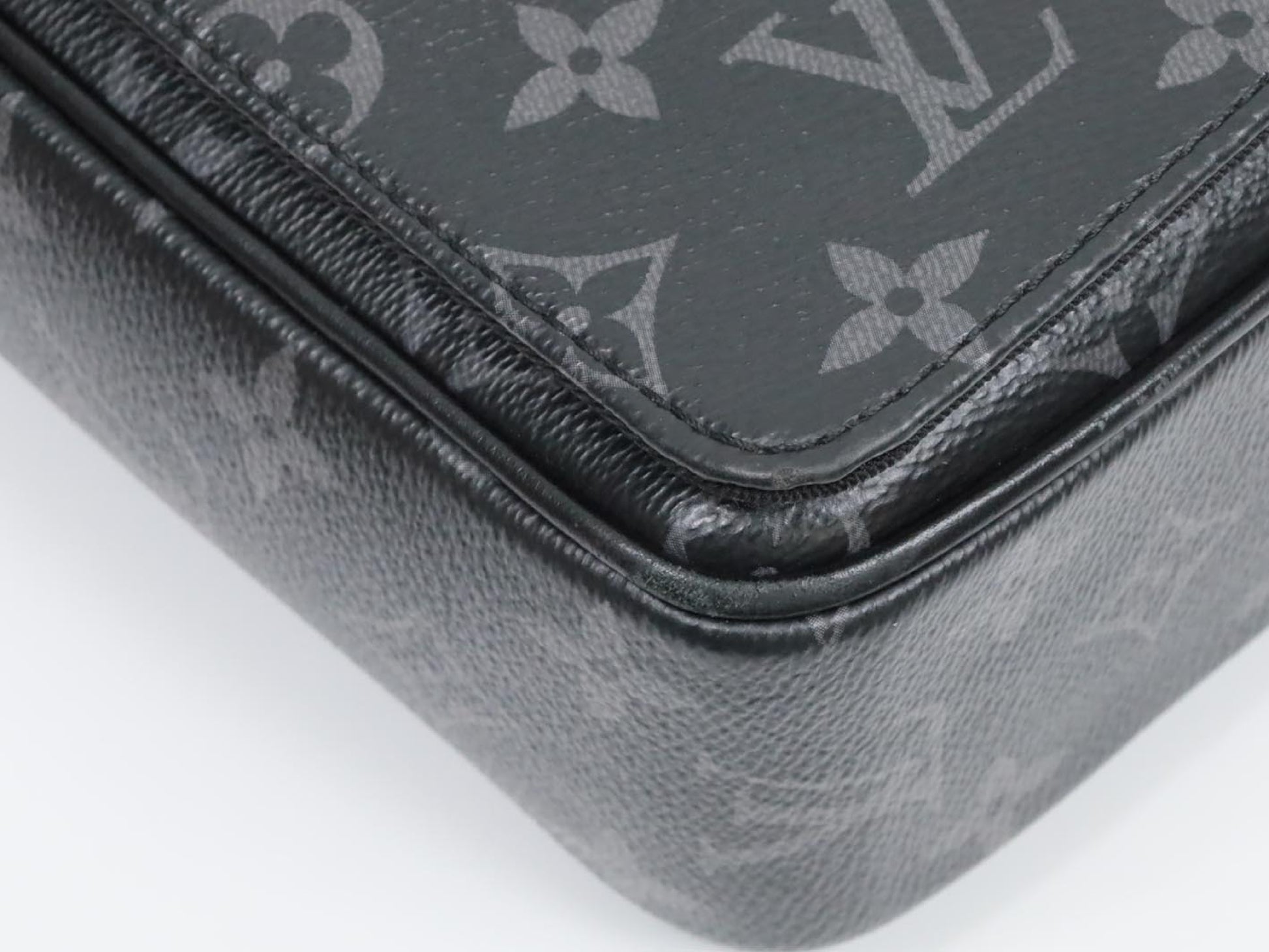 LOUIS VUITTON M46255 Eclipse District PM NV3 RFID Shoulder Bag