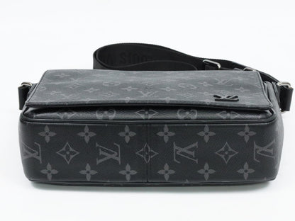 LOUIS VUITTON M46255 Eclipse District PM NV3 RFID Shoulder Bag