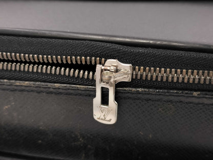 LOUIS VUITTON Pegasus 45 Taiga LV M23302 Carry Bag