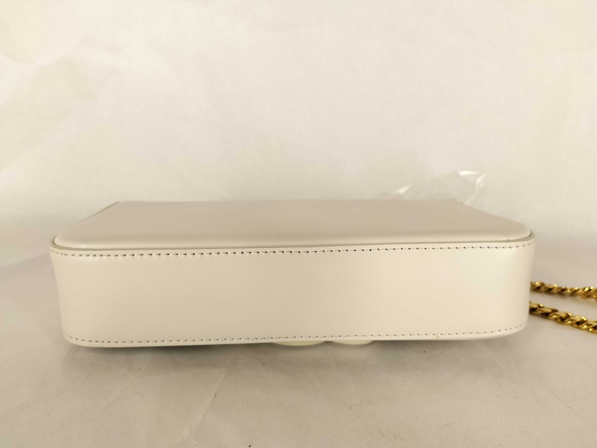 CELINE Triomphe Cuir Chain Shoulder Bag White
