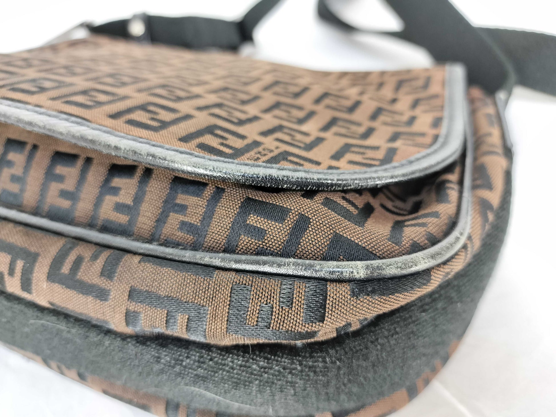 FENDI Zucchino shoulder bag with Zucca pattern