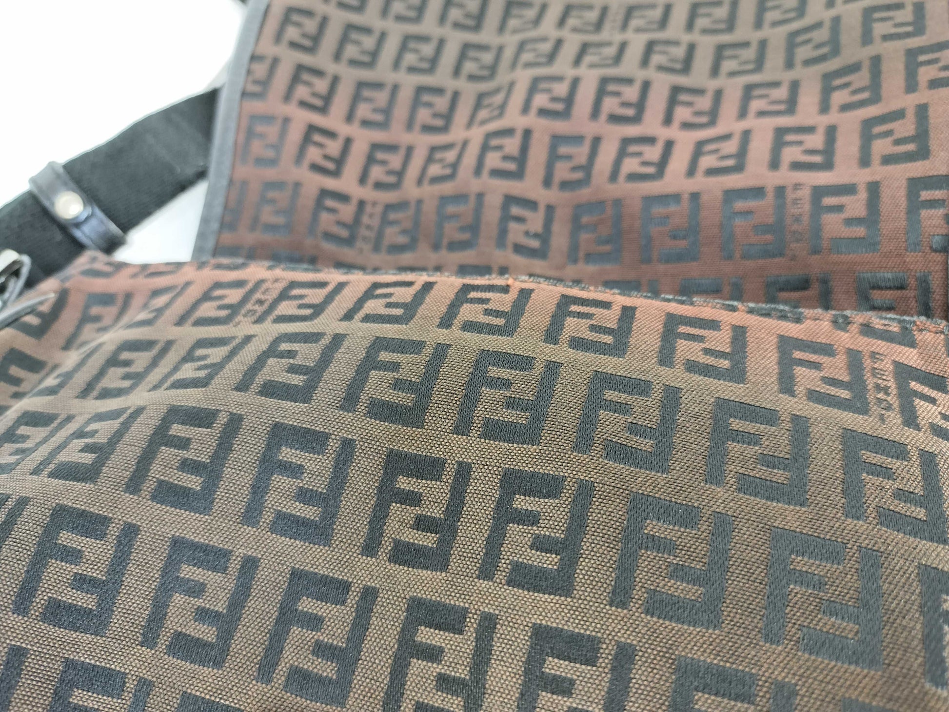 FENDI Zucchino shoulder bag with Zucca pattern