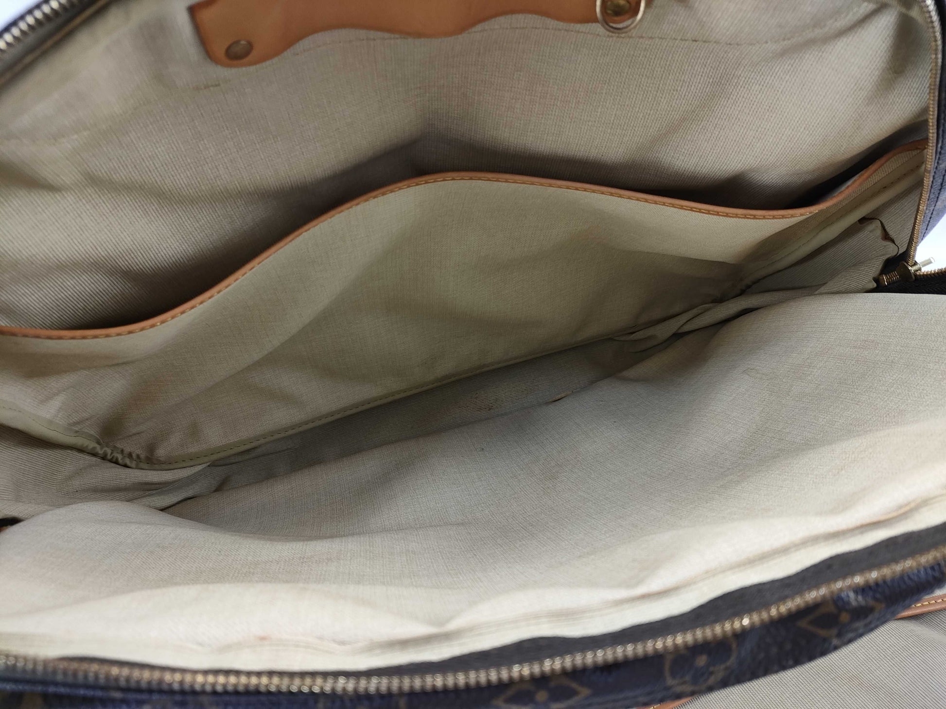 LOUIS VUITTON M41399 Monogram LV Monogram Alize 24H M41399 Handbag