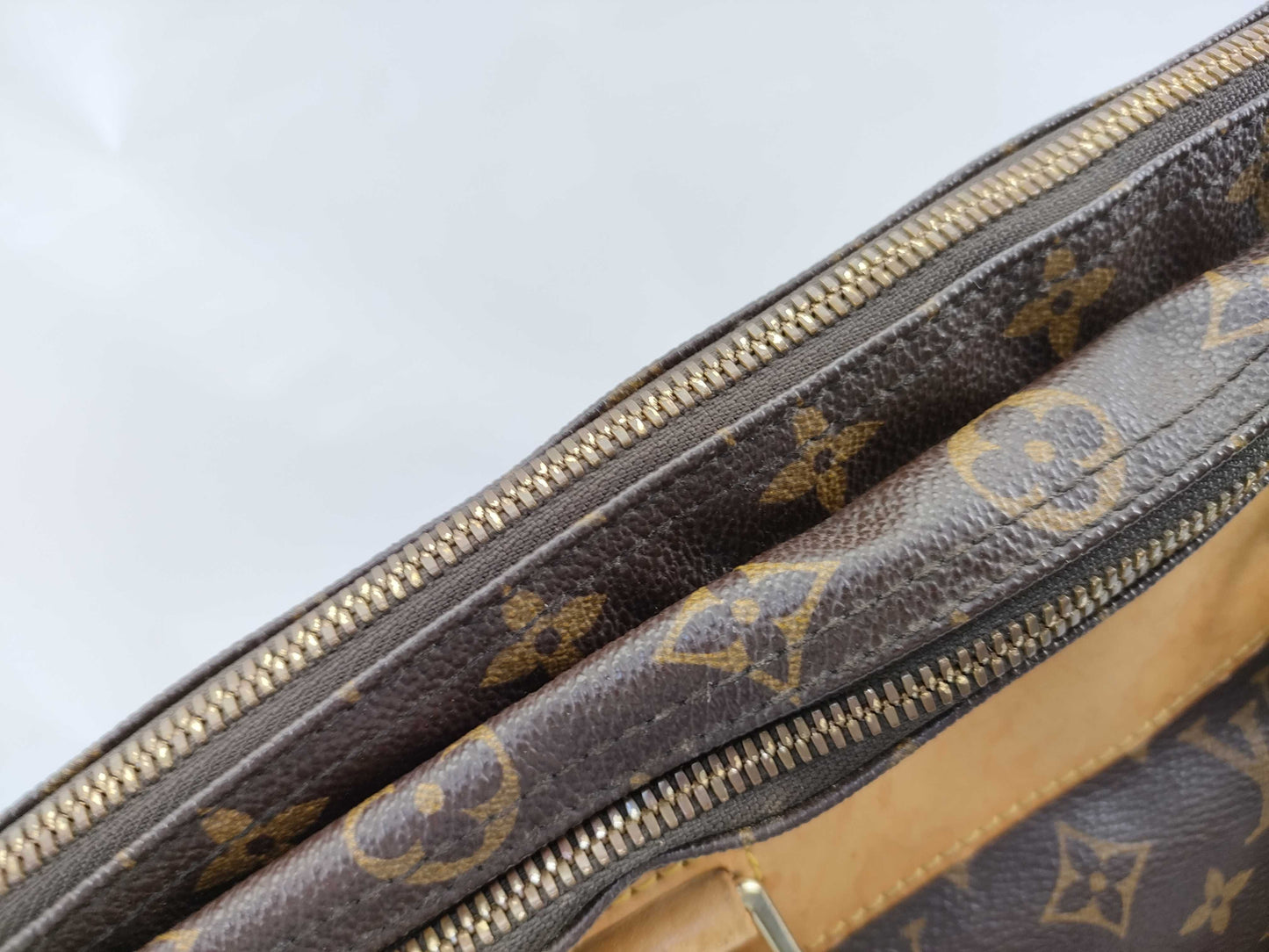 LOUIS VUITTON M41399 Monogram LV Monogram Alize 24H M41399 Handbag