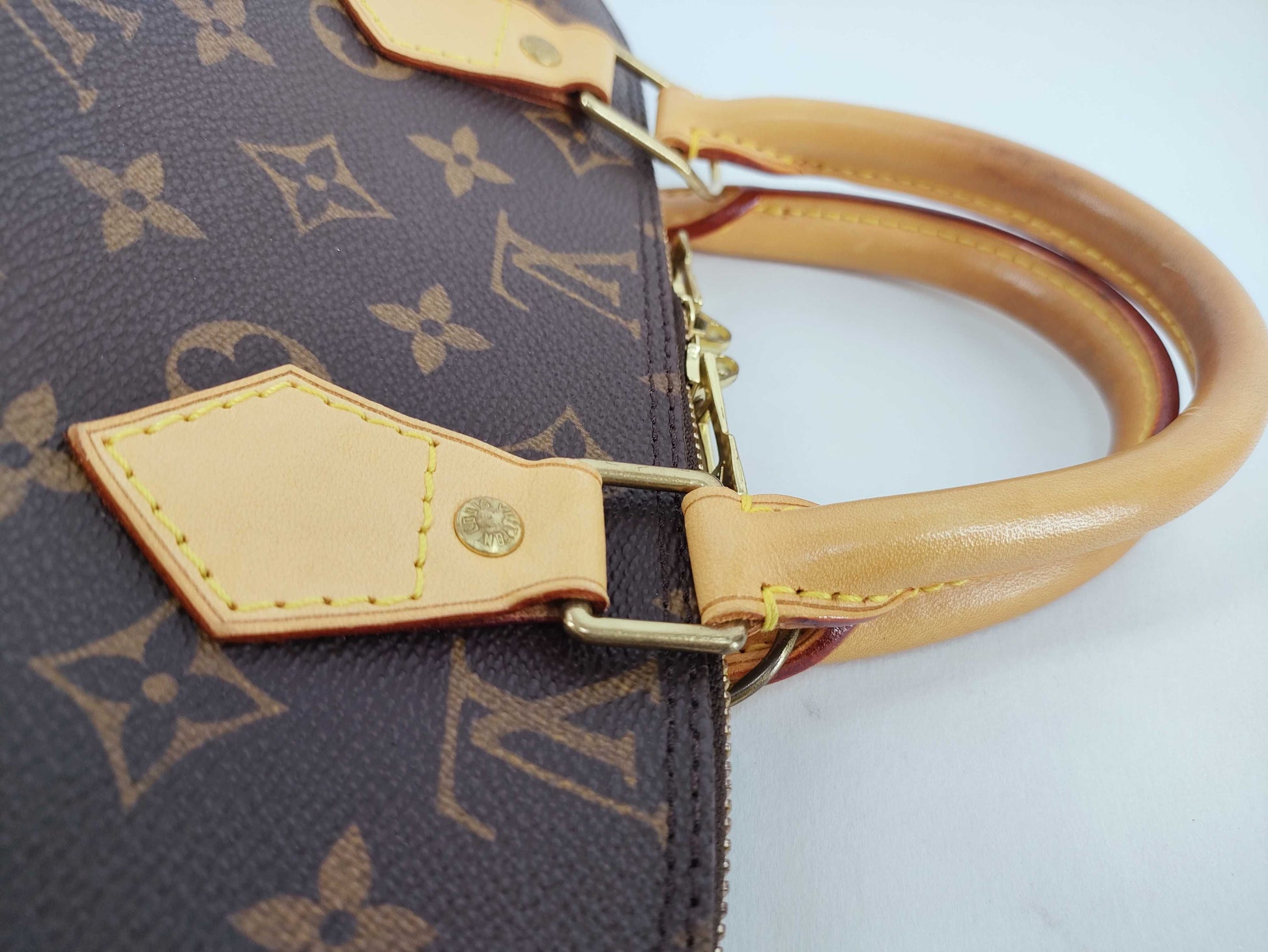 LOUIS VUITTON M51130 Monogram Louis Vuitton Alma M51130 Handbag
