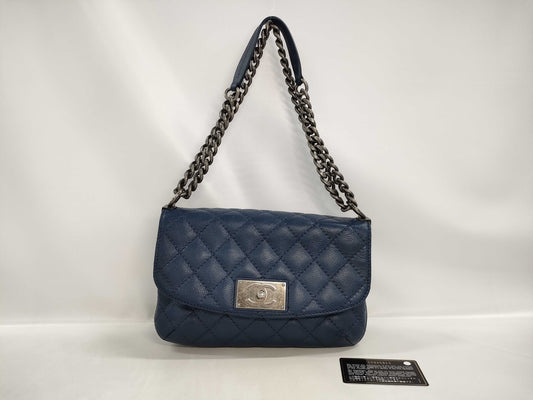 CHANEL CHANEL shoulder bag