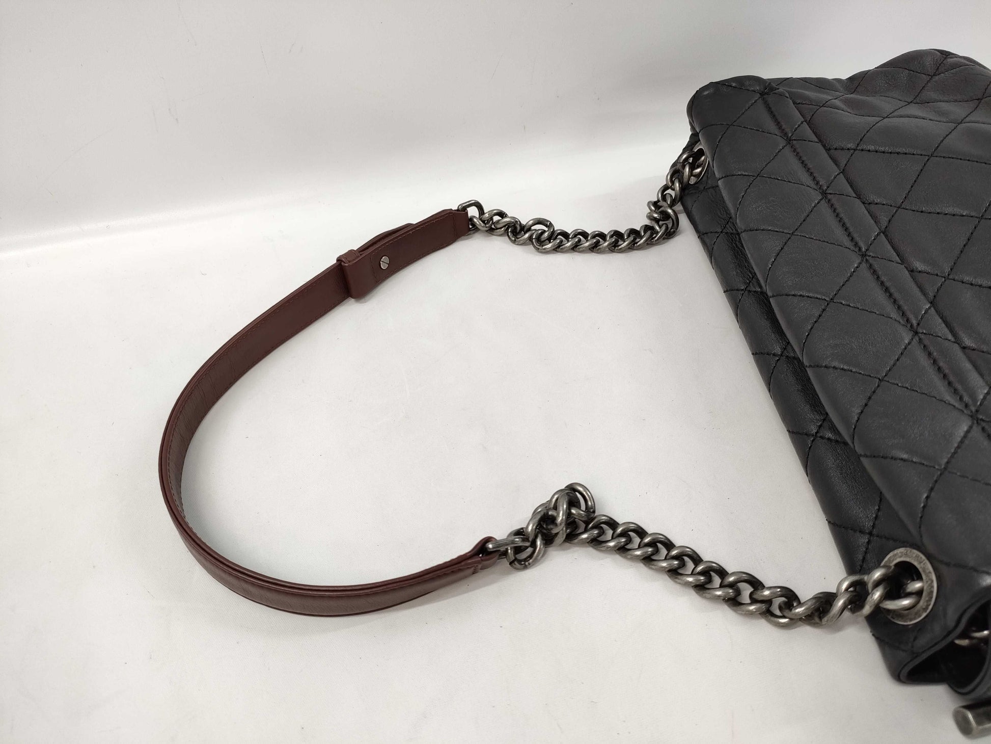 CHANEL CHANEL shoulder bag