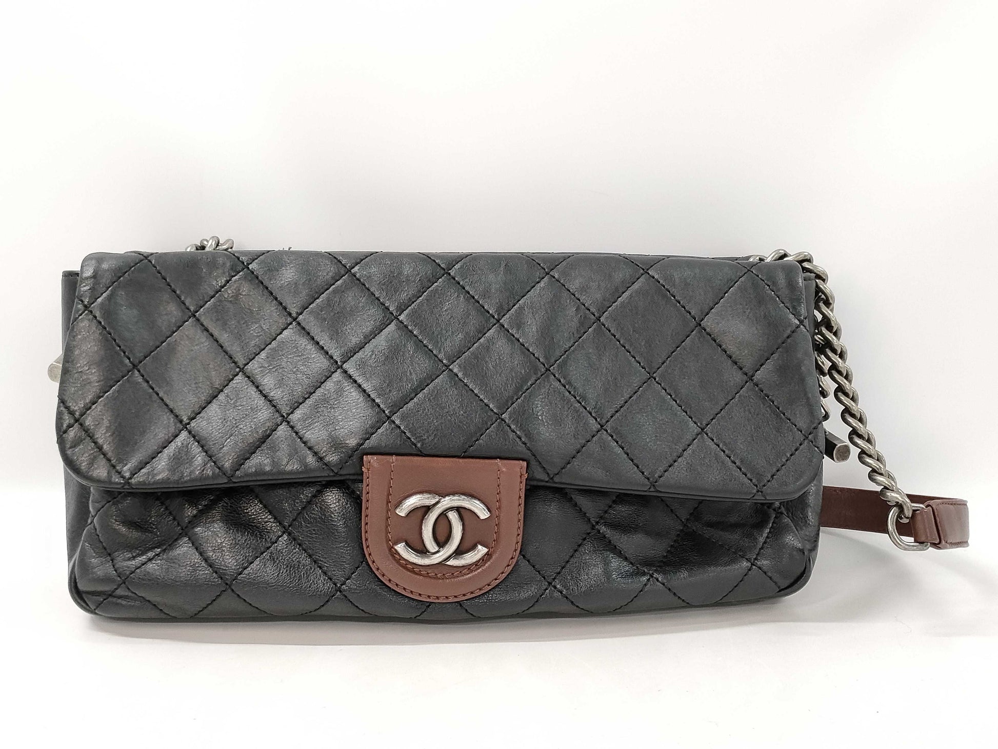 CHANEL CHANEL shoulder bag