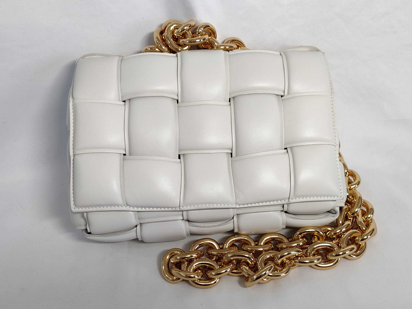 BOTTEGA VENETA Intrecciato Bottega Veneta Maxi Intrecciato 2-Way Shoulder Bag