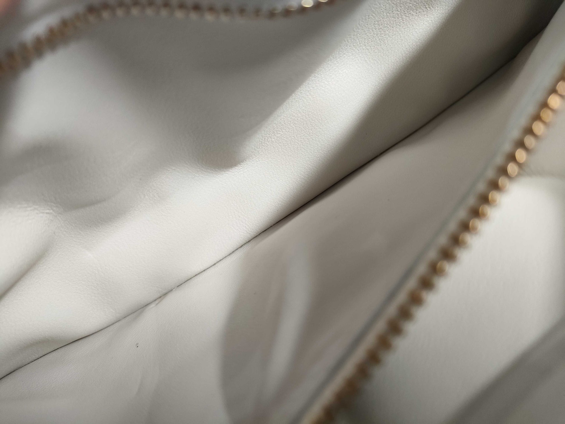 BOTTEGA VENETA Intrecciato Bottega Veneta Maxi Intrecciato 2-Way Shoulder Bag
